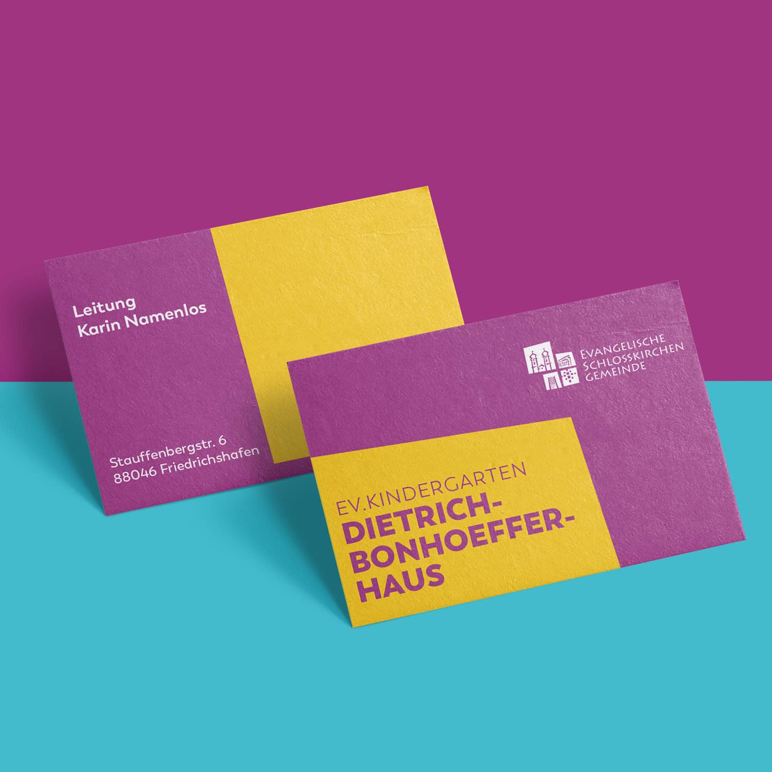 Gestaltung von Visitenkarten für einen Kindergarten in Friedrichshafen – modernes Corporate Design in kräftigen Farben.